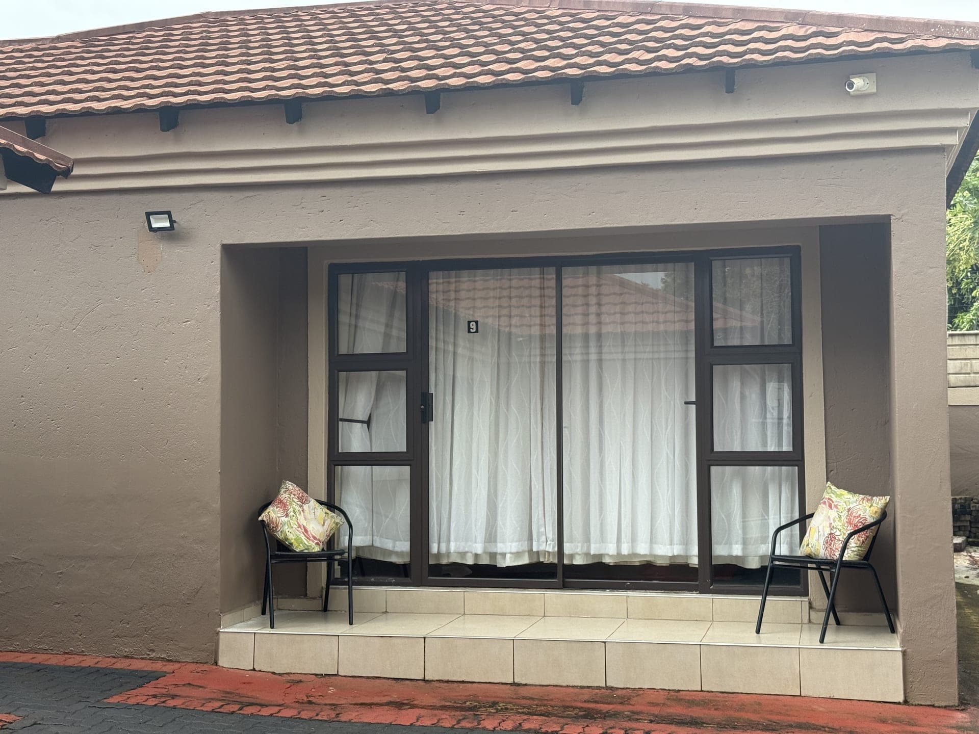 Room 9 – photo 11
