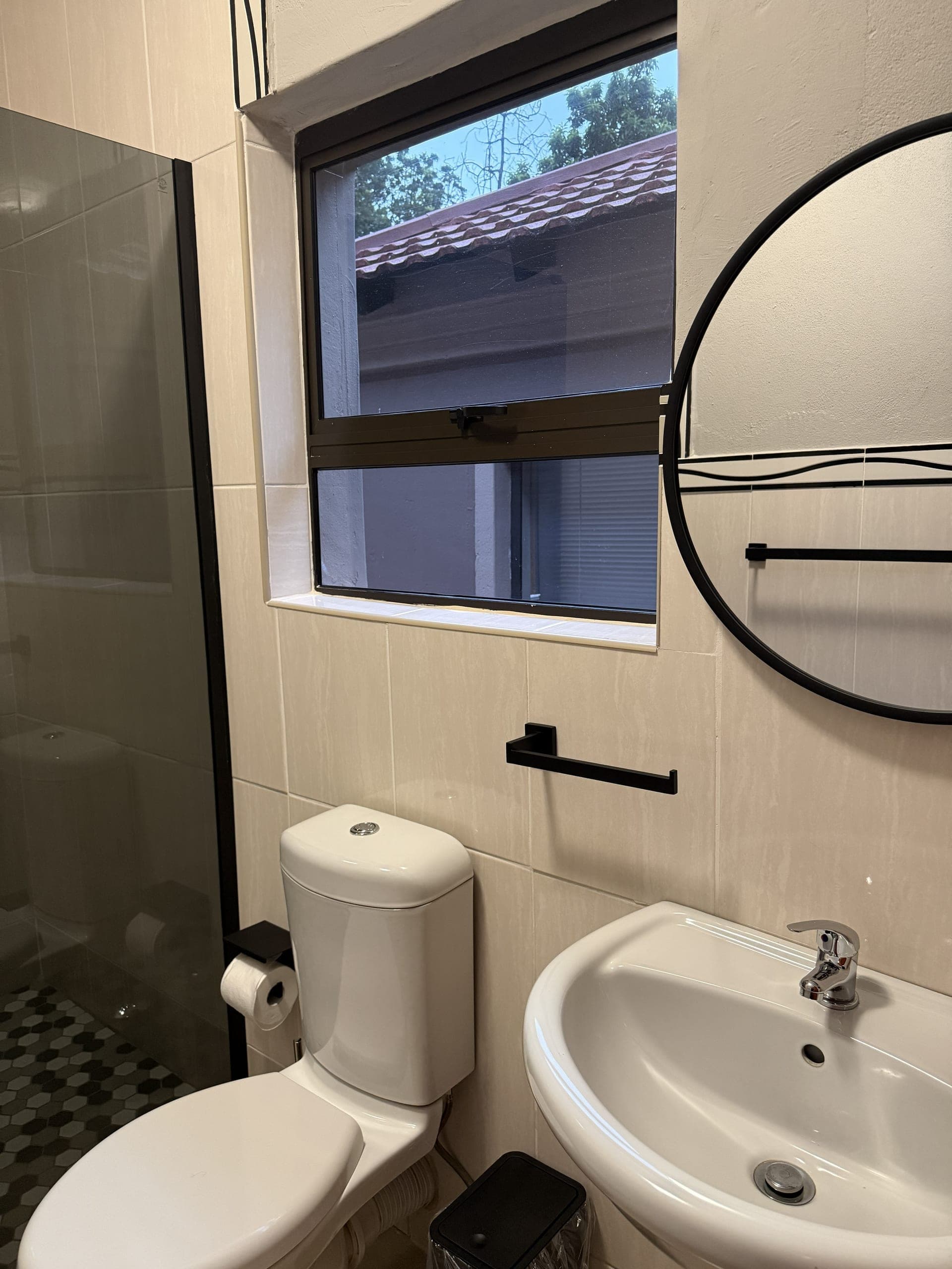Room 3 – photo 5