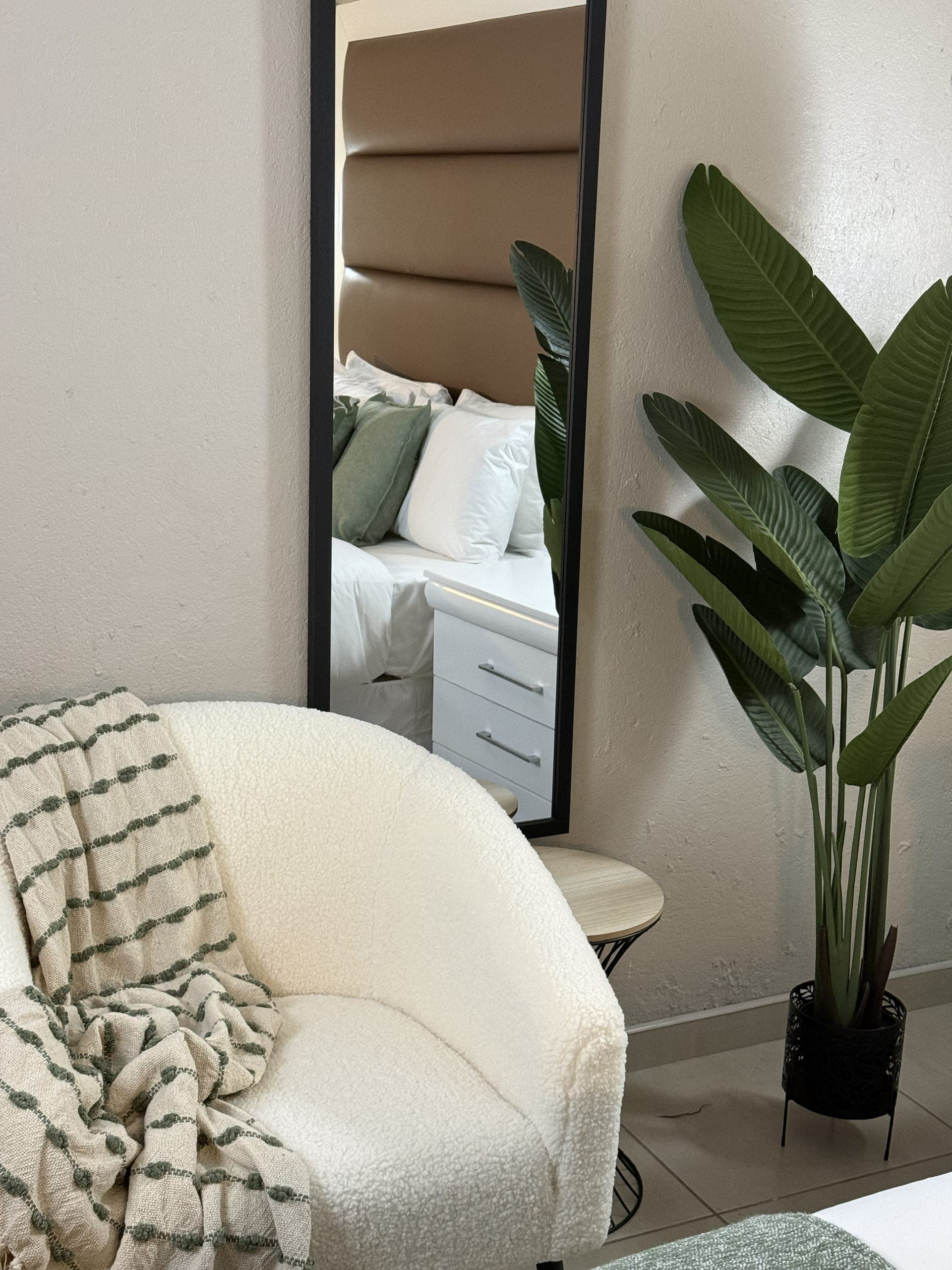 Room 3 – photo 7
