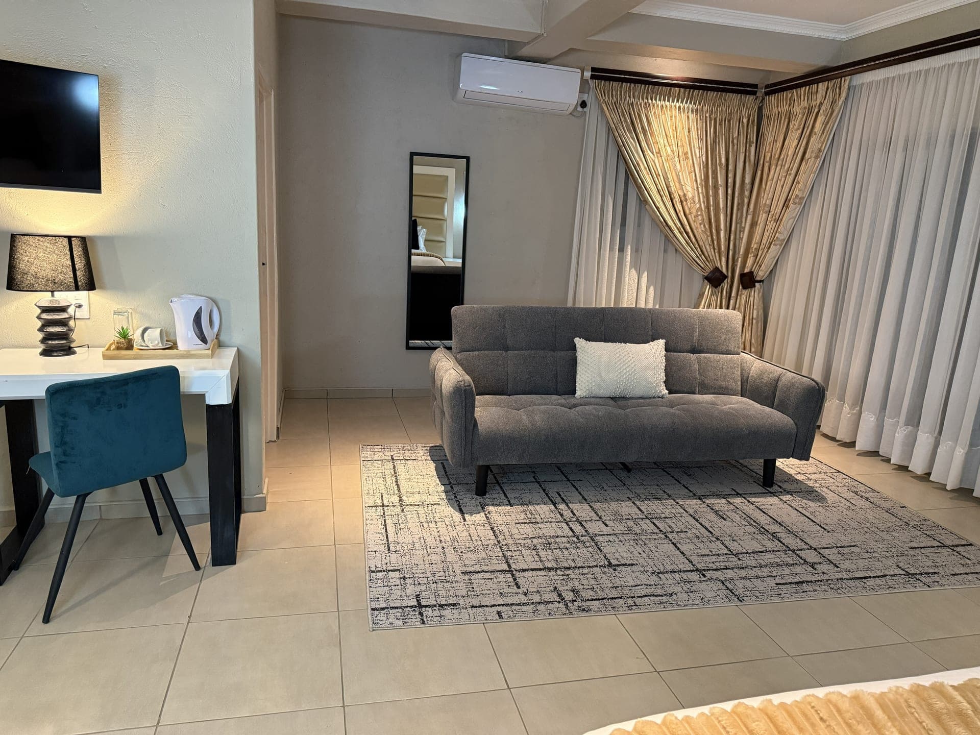 Deluxe Room – photo 3